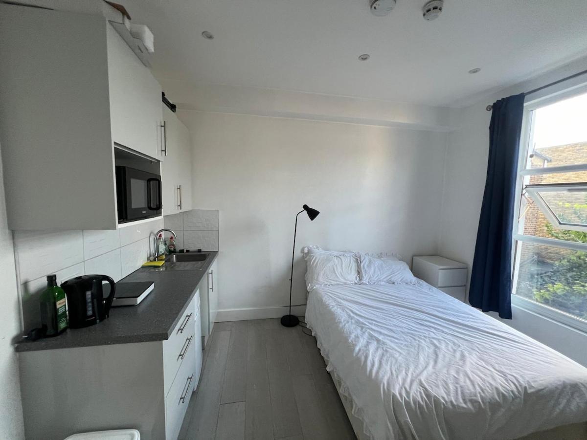 Cosy Flat Near * Londra